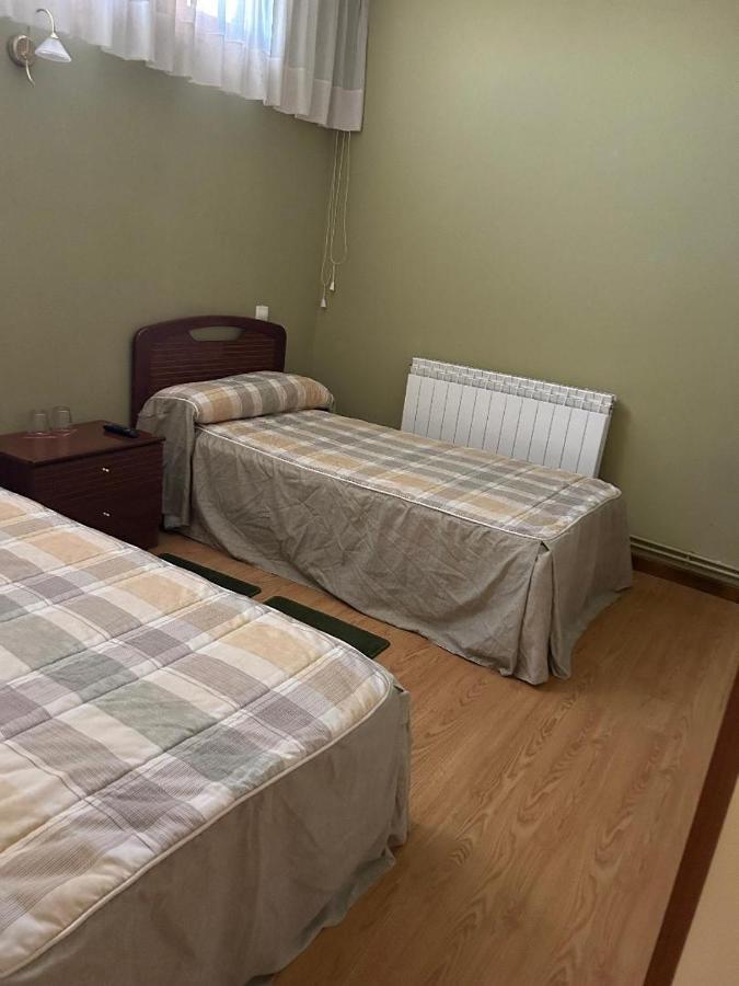 Hostal Transilvania Santa Cruz de Moncayo Exterior photo